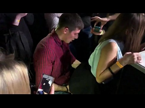 ❤️ रशियन नाईट क्लबमध्ये वास्तविक सेक्स. गुद्द्वार आणि योनी मध्ये 18 वर्षीय रशियन मुलगी एक नाईट क्लब मध्ये fucked ️❌  अश्लील mr.moresexmovies.ru ❤